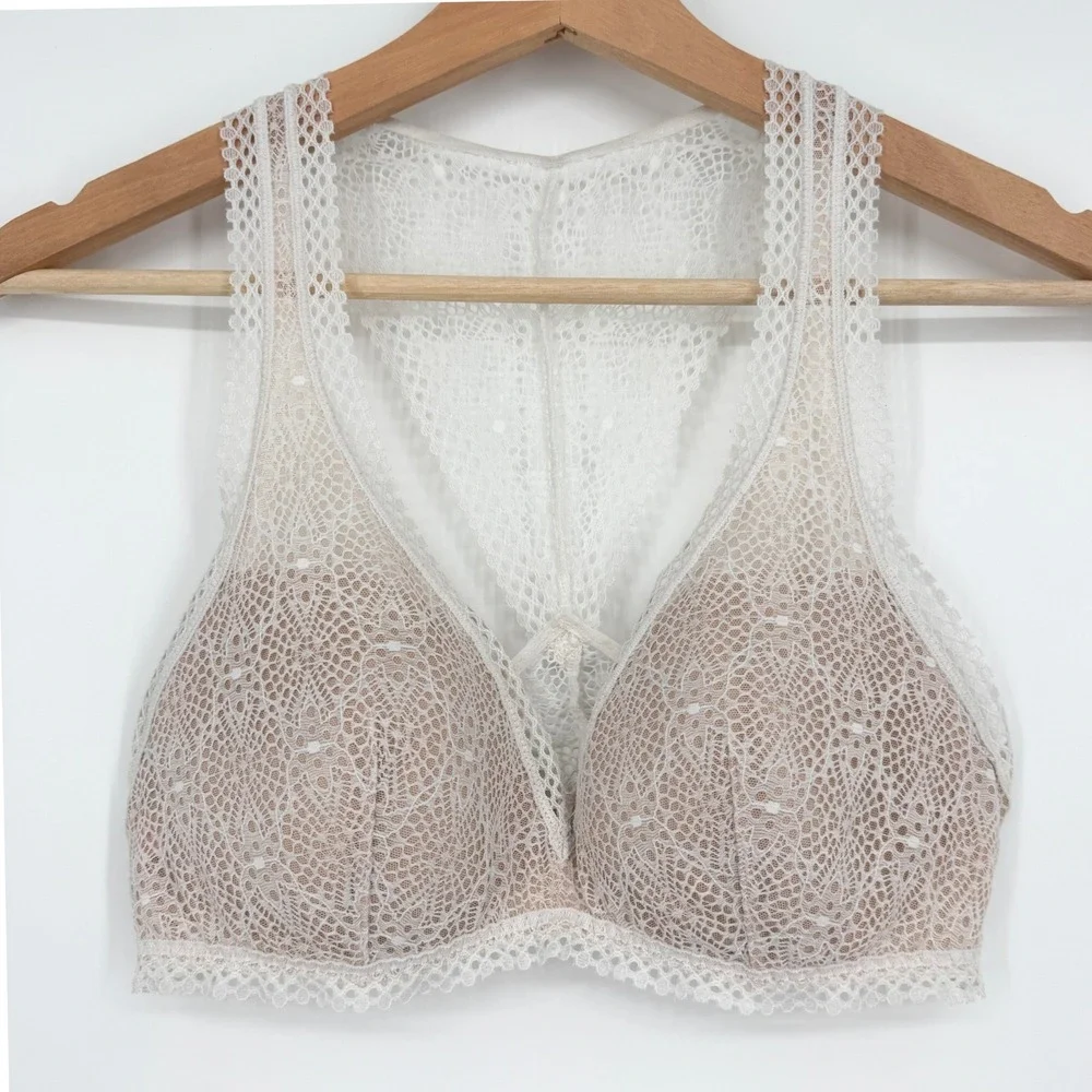 Victoria's Secret White Lace Racerback Bralette Sz M Lined Beige